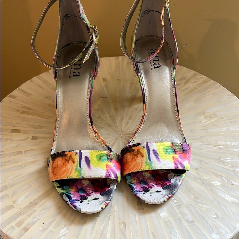 🏖️ a.n.a Orange and Purple Heels with Distinctive Design